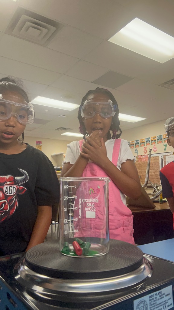 students observing temperatures changes of matter