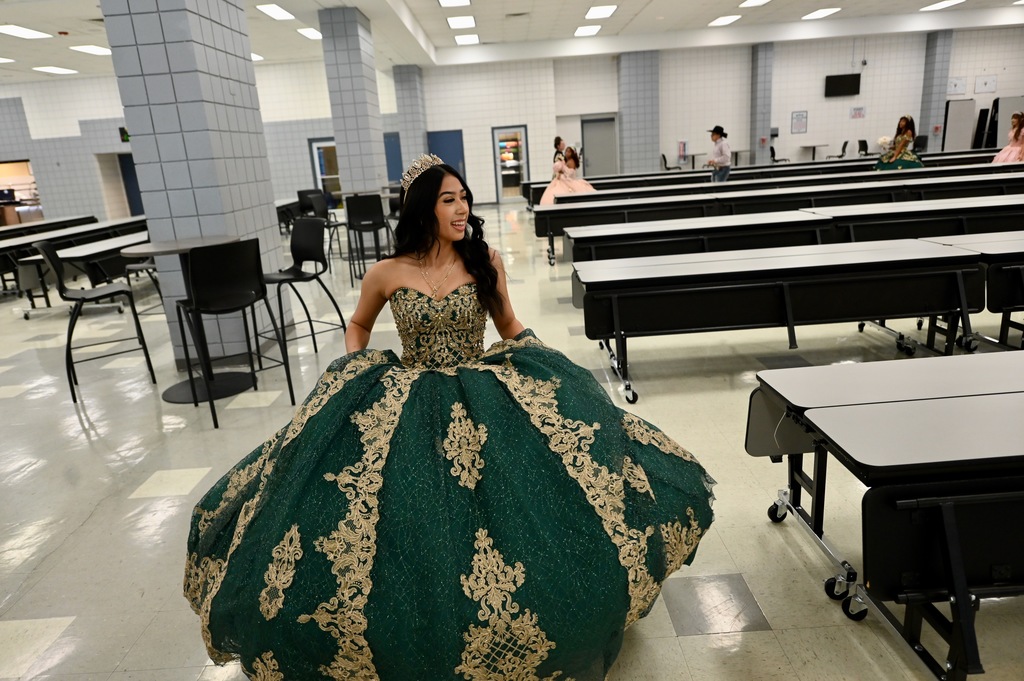 HH quinceanera parade 2025