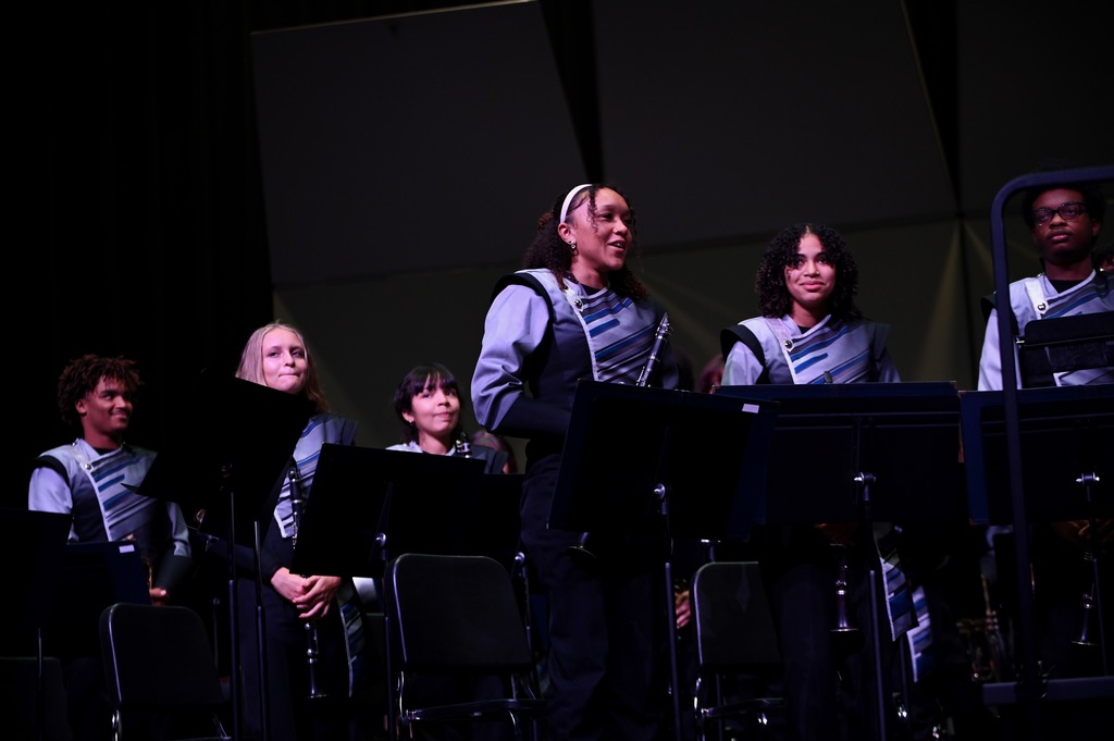 Veterans Salute - SHS band