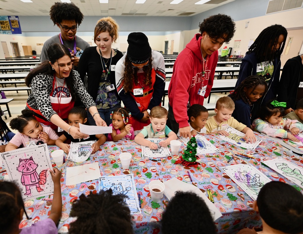 high attendance art day Iduma ES