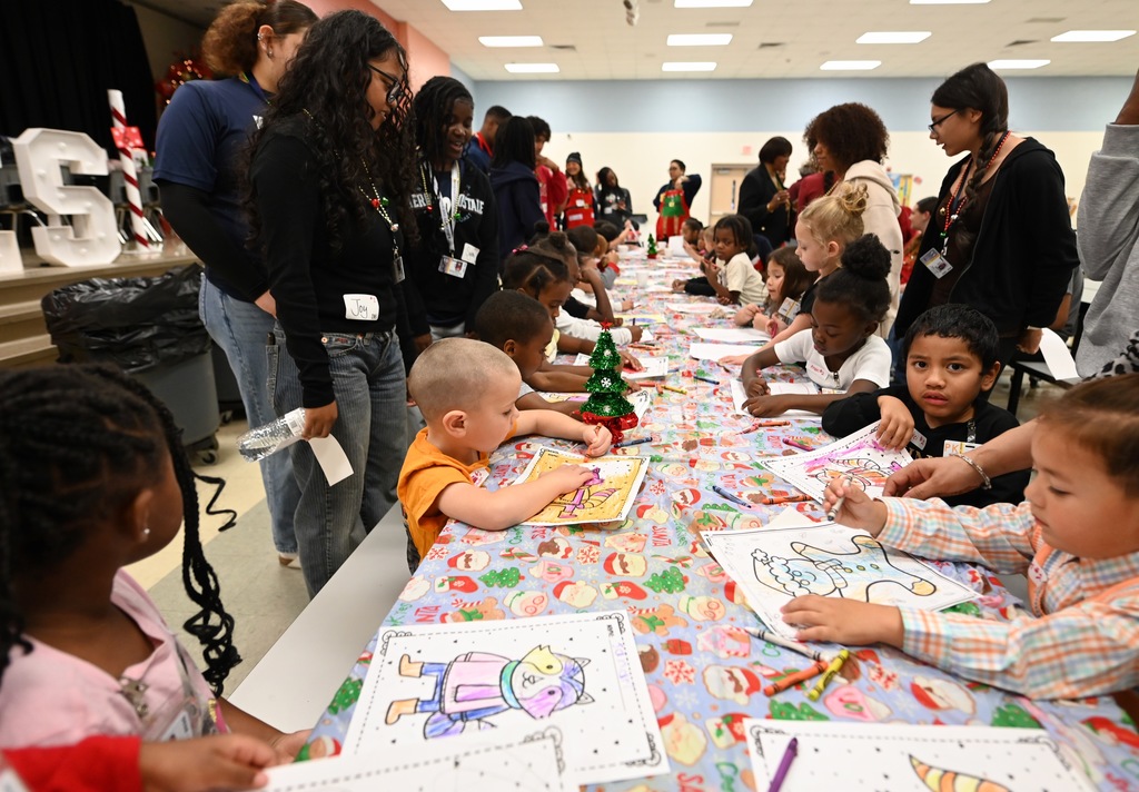 high attendance art day Iduma ES