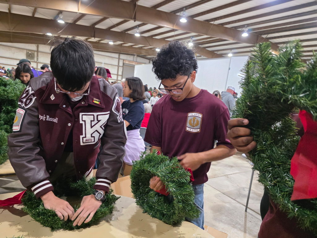 Wreaths Across America 2025