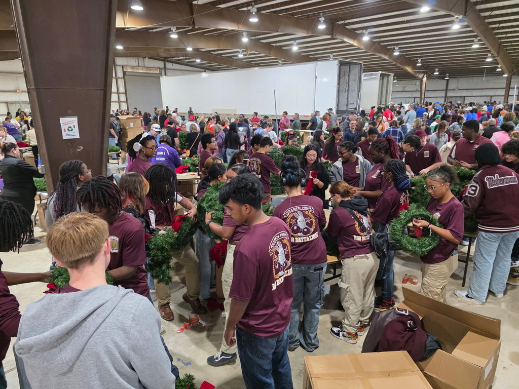 Wreaths Across America 2025