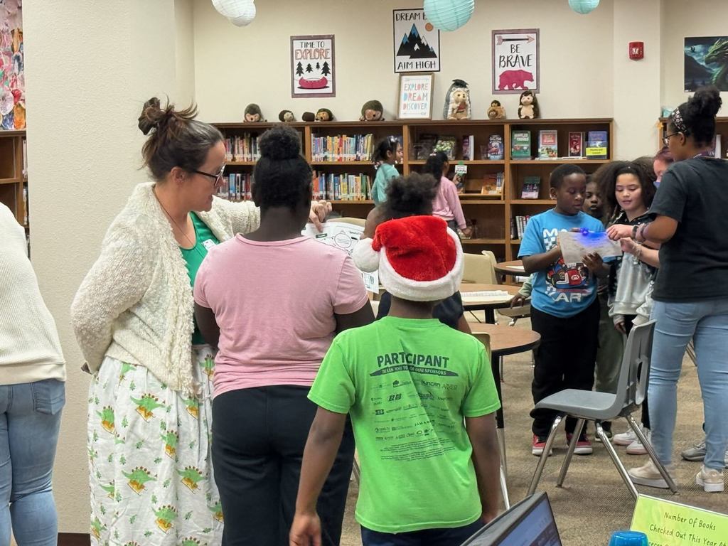 Students working together