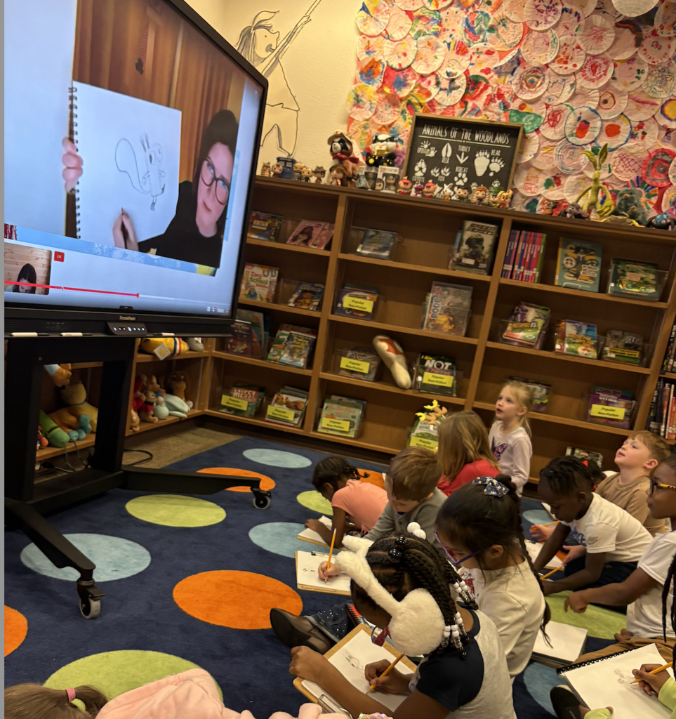 Students drawing pictures