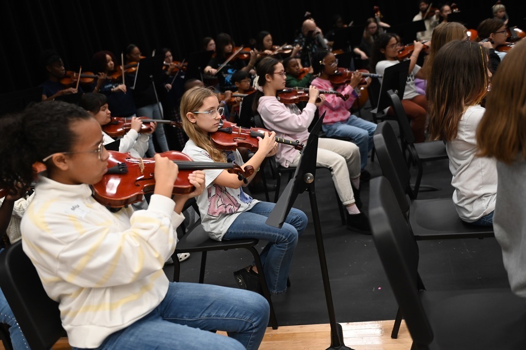 About 110 Killeen ISD fifth-graders received powerful introduction Saturday to the joys of orchestra during elementary string camp. See our photos and read our story here: https://www.killeenisd.org/article/2627889