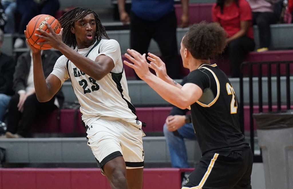 Ellison player looks to pass