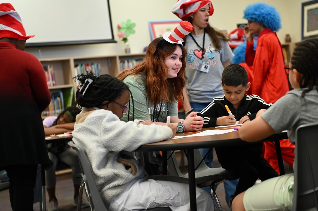 Seuss lessons at Iduma ES 2026