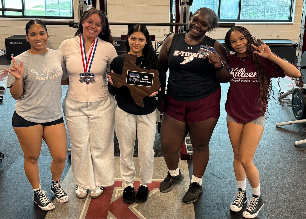 Killeen High powerlifters