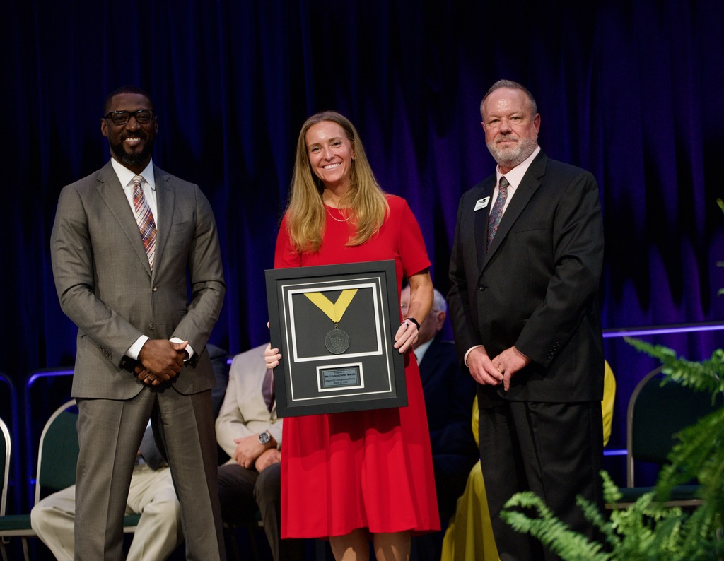 Distinguished Alumni Lindsey Disher Mandia