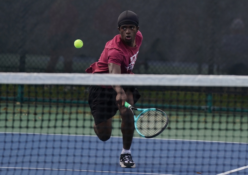 Killeen High tennis player