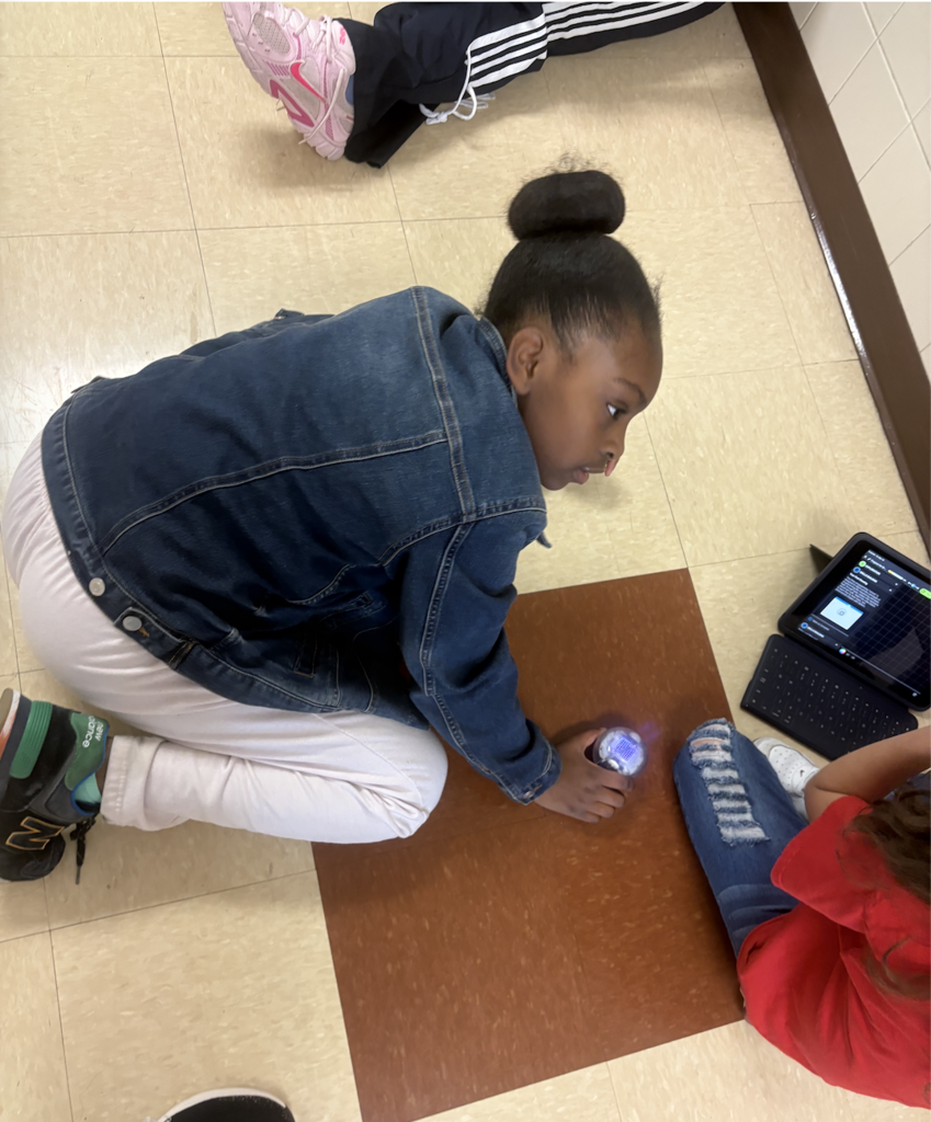 Student learning with robots and ipads
