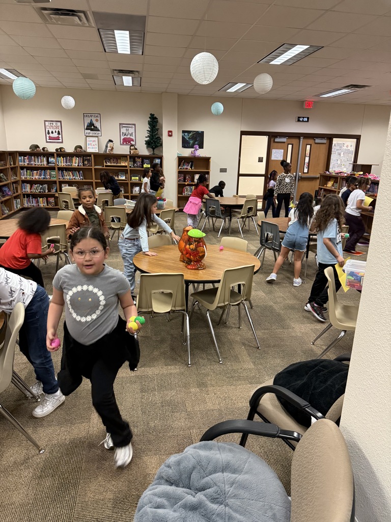 kids looking for eggs
