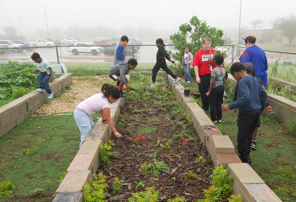 Earth Day gardening at RCES