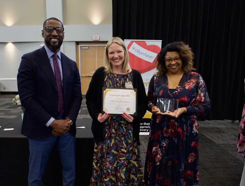 Top volunteer elementary campus Meadows ES