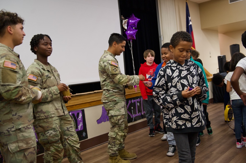 Muffins with the Military RCES