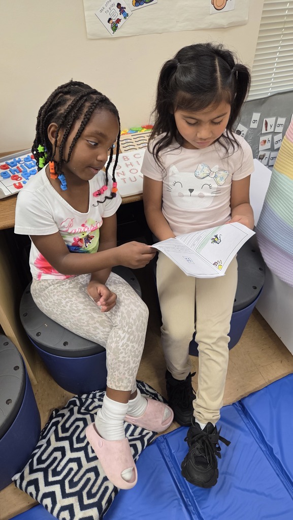 Kids reading together