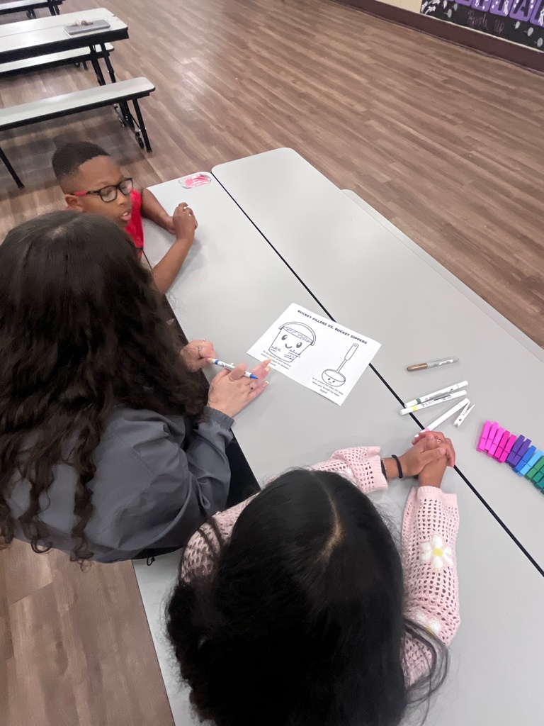 Kids working together