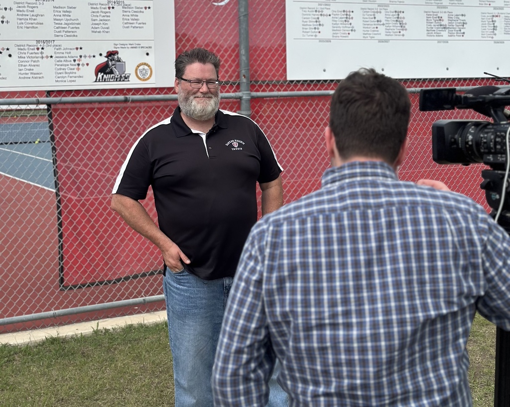 HHHS tennis coach Mark Drake