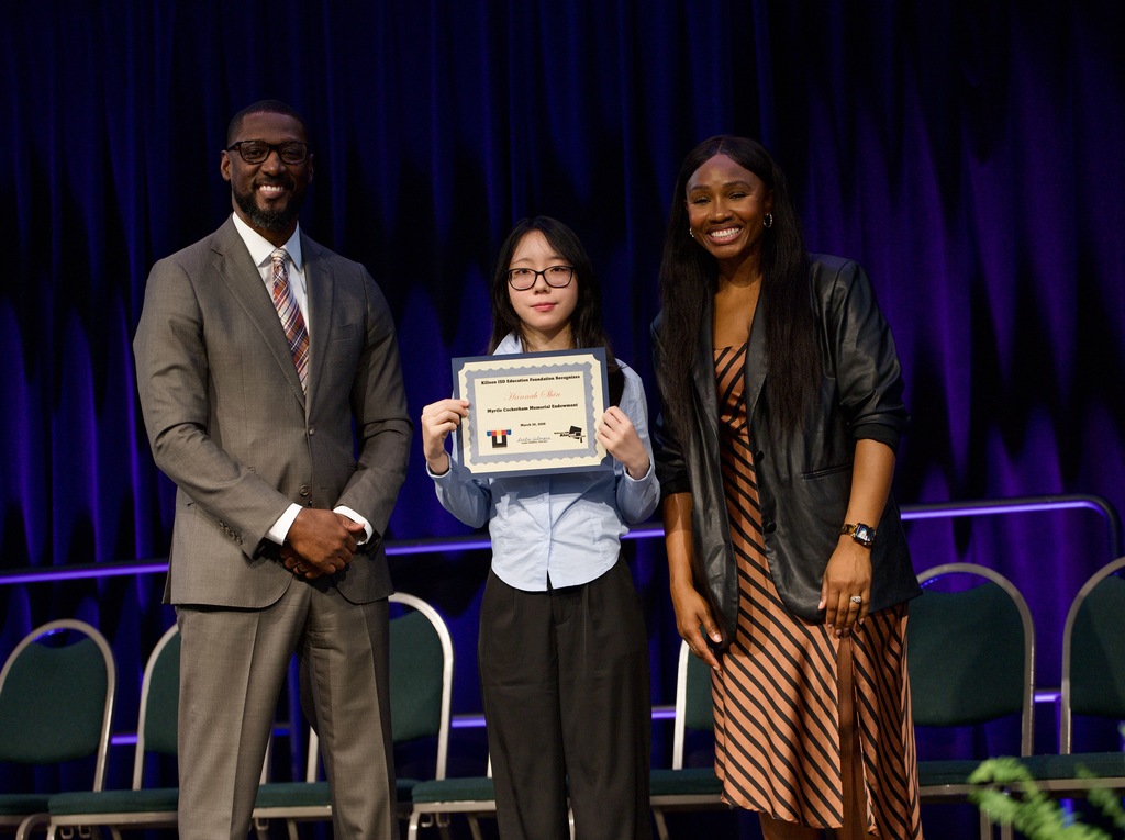 HHHS valedictorian Hannah Shin