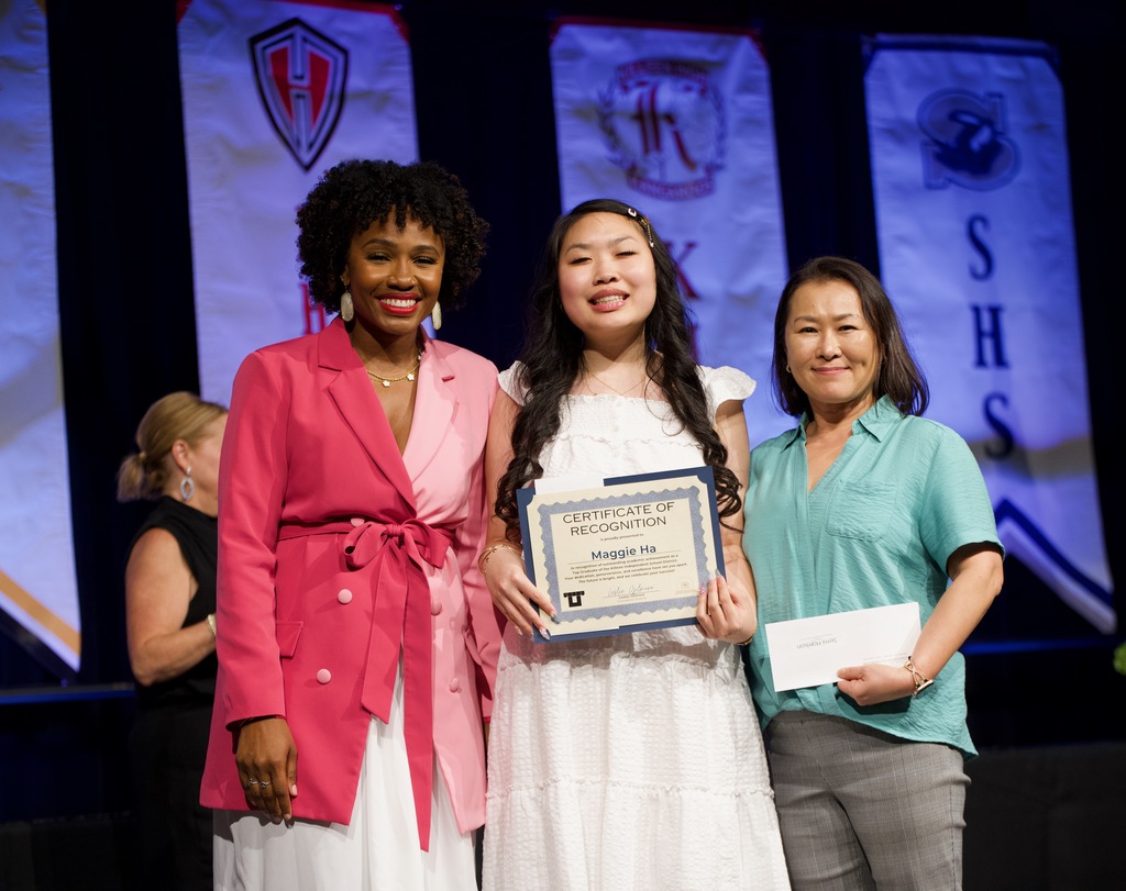 Shoemaker valedictorian Maggie Ha