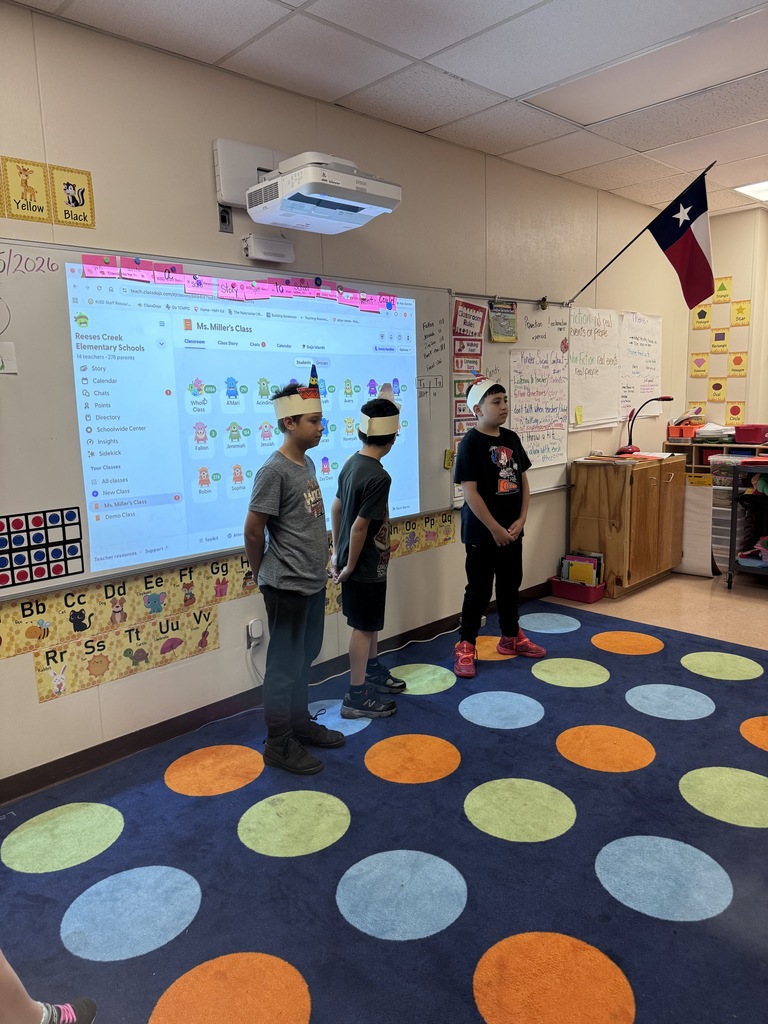 Students retelling story