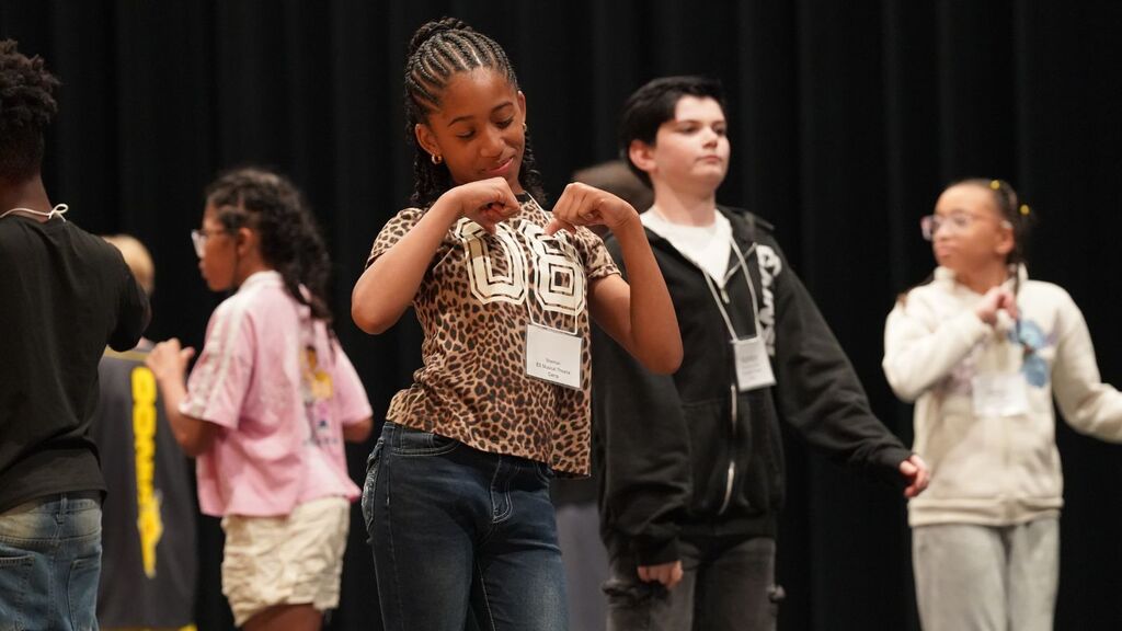 Elementary student participates in musical theatre camp