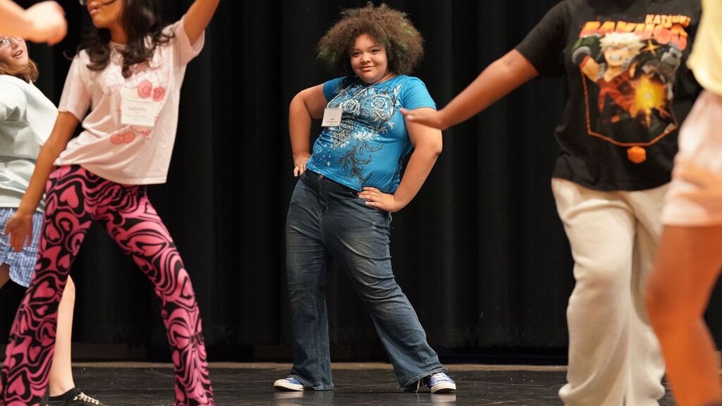 Middle school student participates in musical theatre camp
