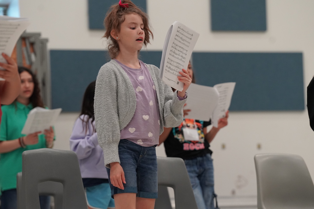 Elementary student participates in musical theatre camp
