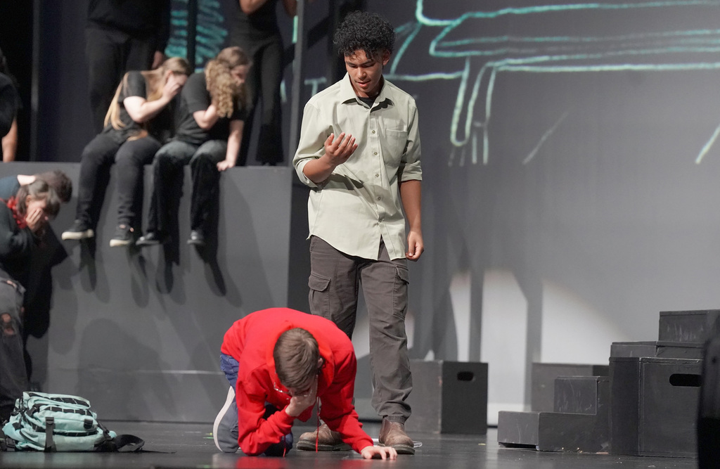 High school theatre camp performers