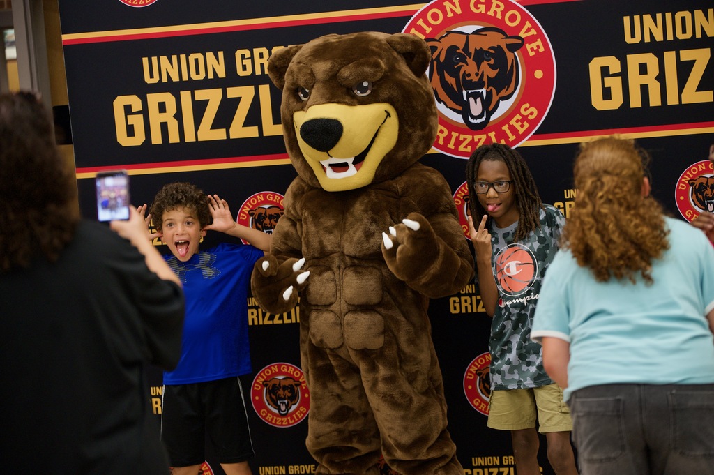 UG-MV back-to-school bash 2026