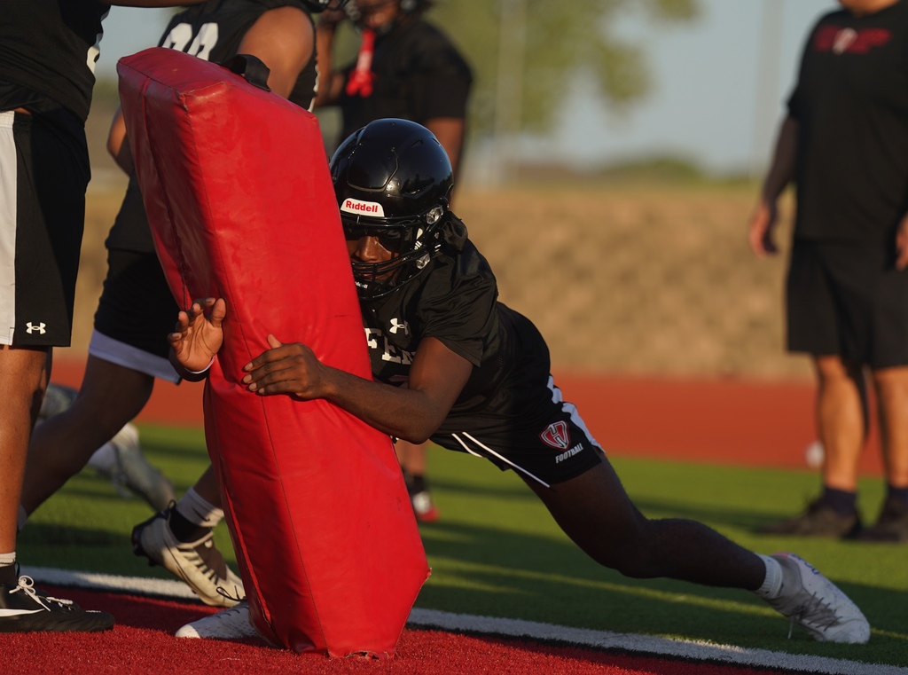 Harker Heights football practice