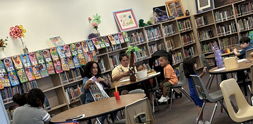 Little Mavericks, their families and Mrs. Adkins