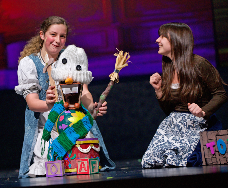CHS Bobcat drama rehearses "Frozen"