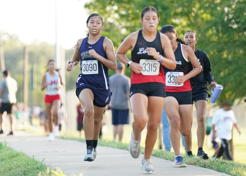 SHS cross country runner in Temple
