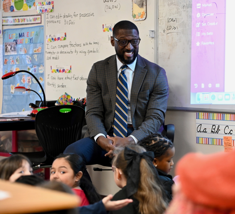 Superintendent reads at Reeces Creek ES