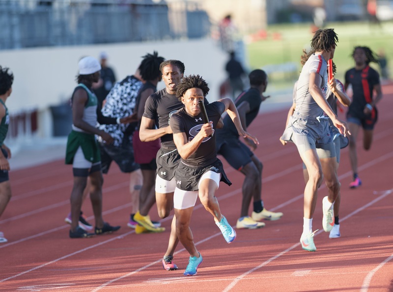 Shoemaker relay team