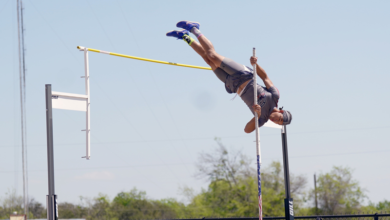 CHS pole vaulter
