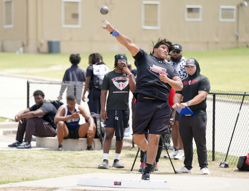 HHHS shot put