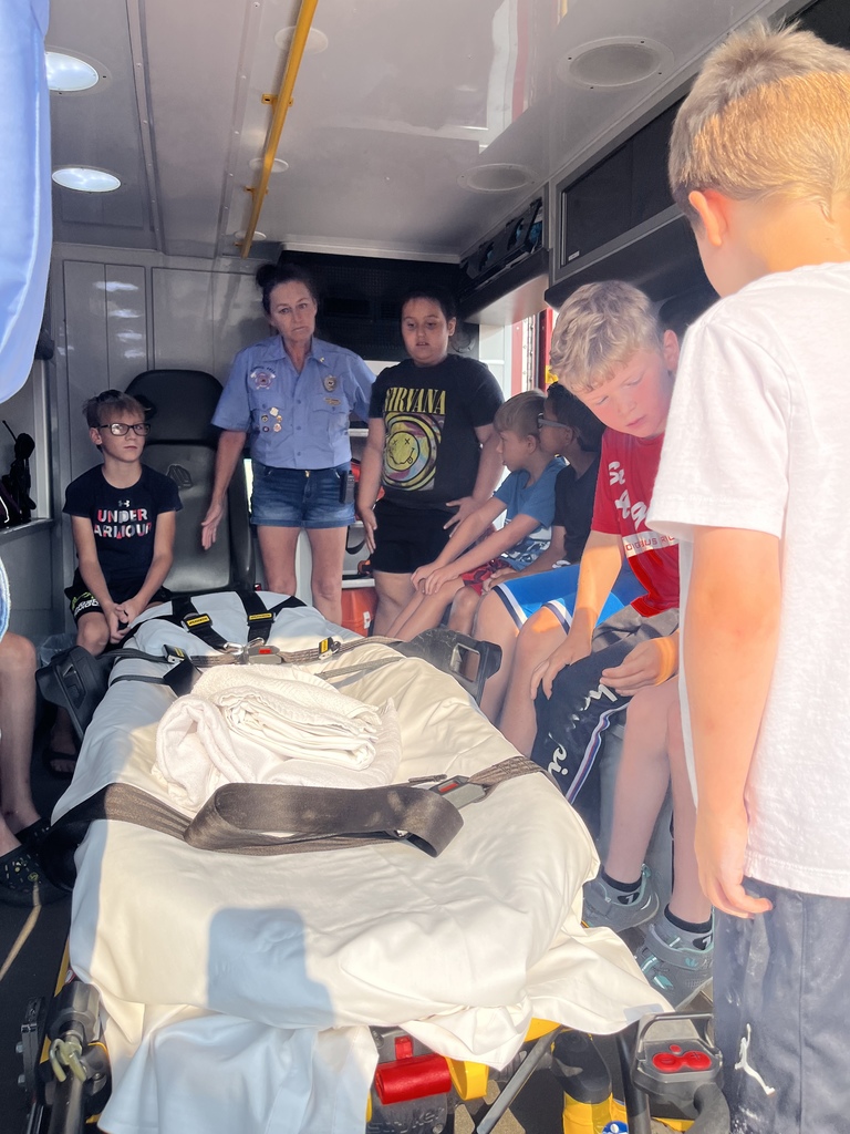 students in ambulance