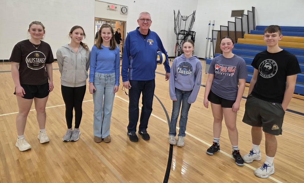 Ref and Coach Strand