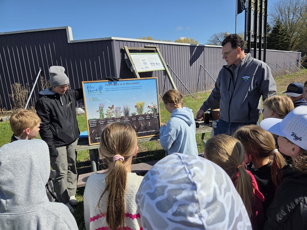 students listening to presentation about various vegitatoin