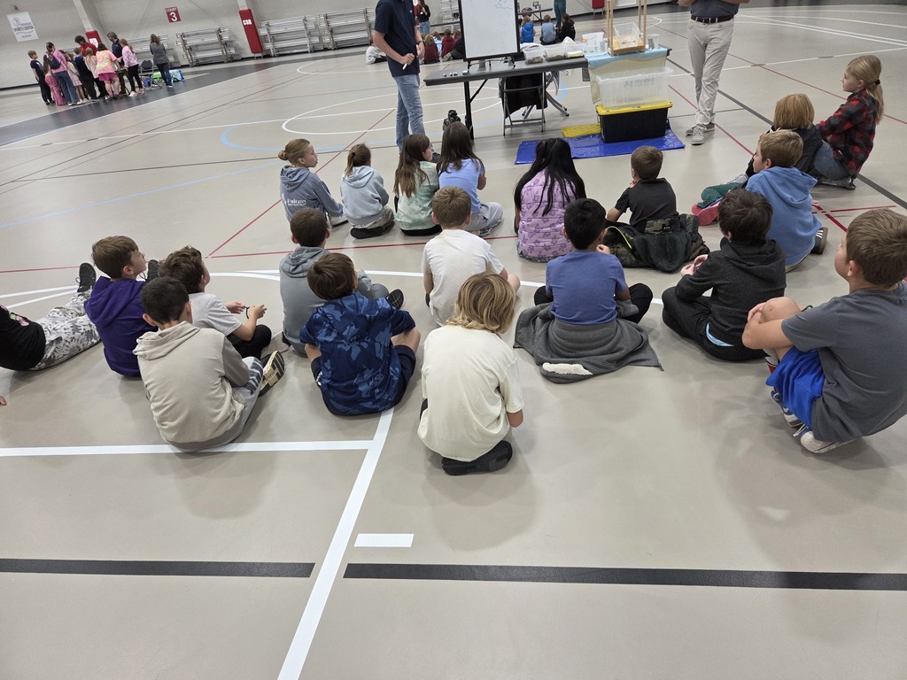 Students listening to presentation by Sauk Watershed