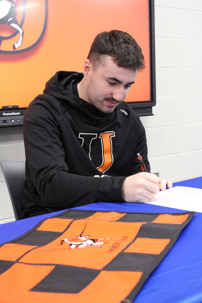 Campbell Signs with Jimmies