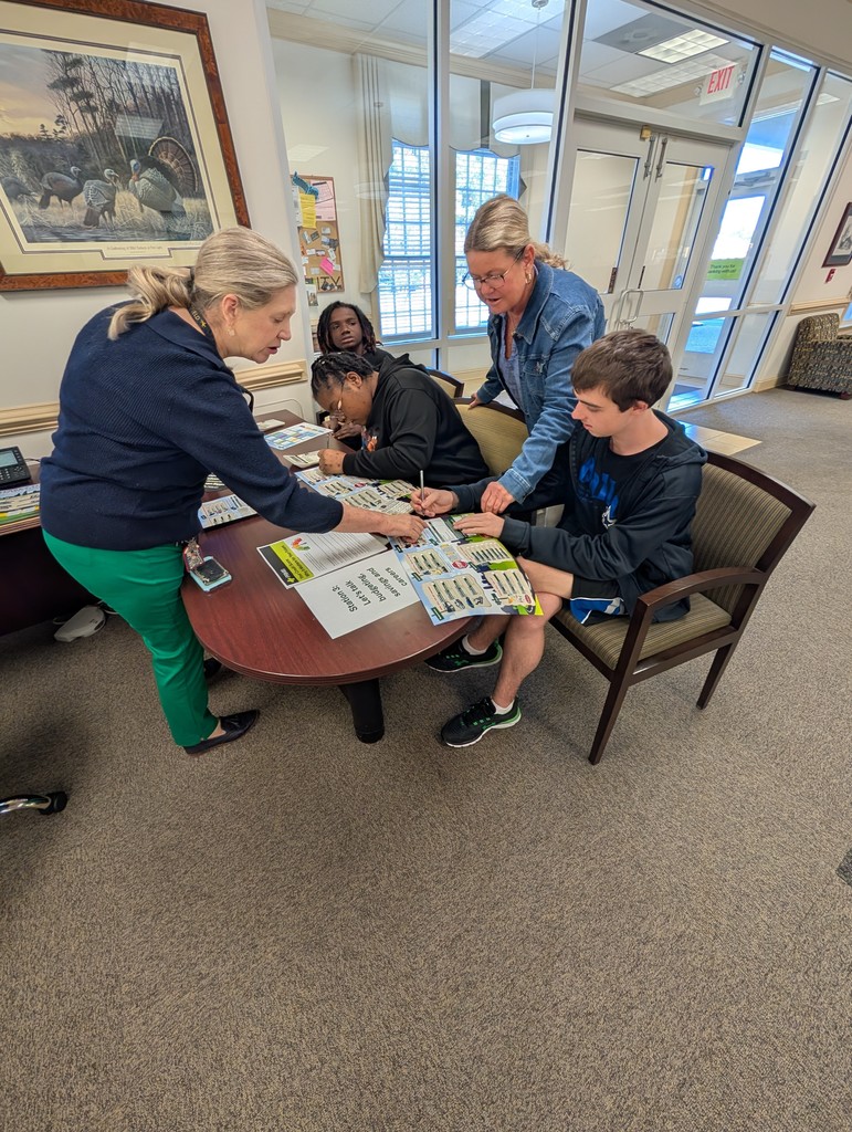 Students visiting Primis Bank