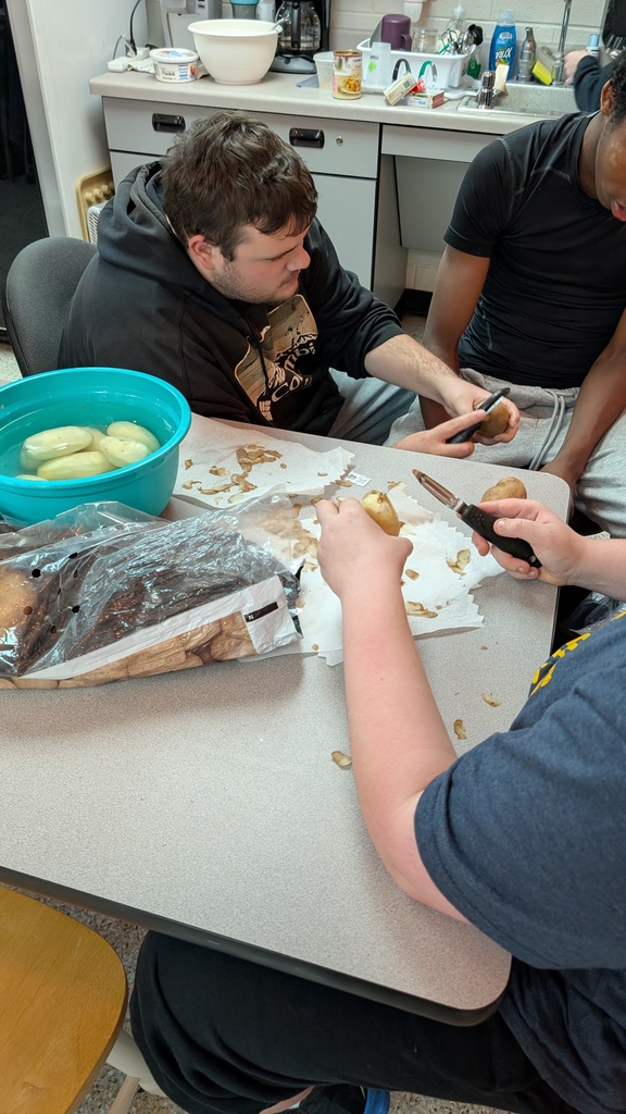 Students preparing their thanksgiving feast