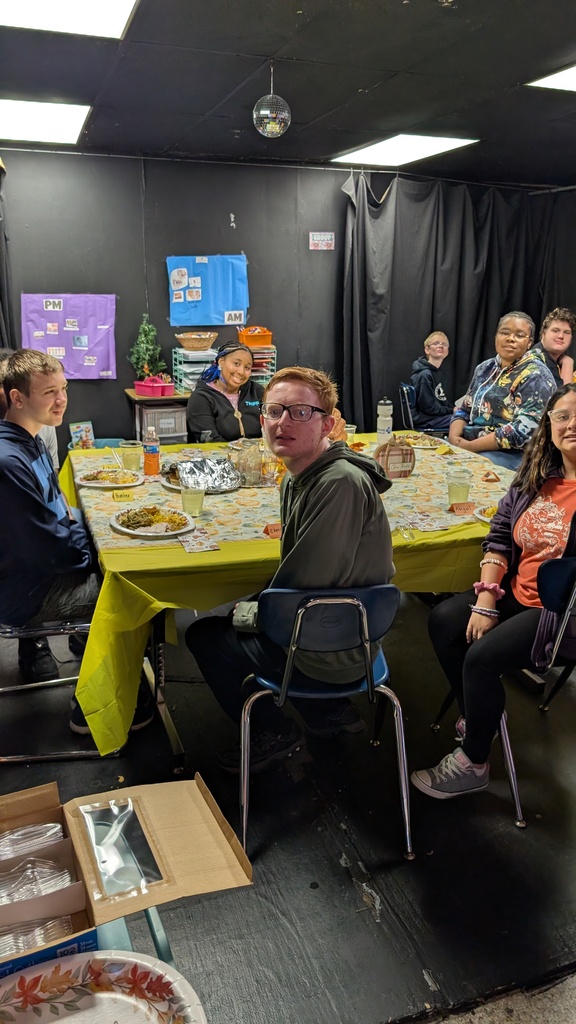 Students enjoying their thanksgiving feast