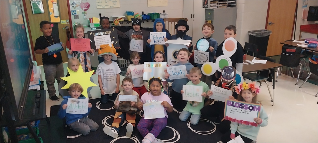 Class picture for the vocabulary parade.