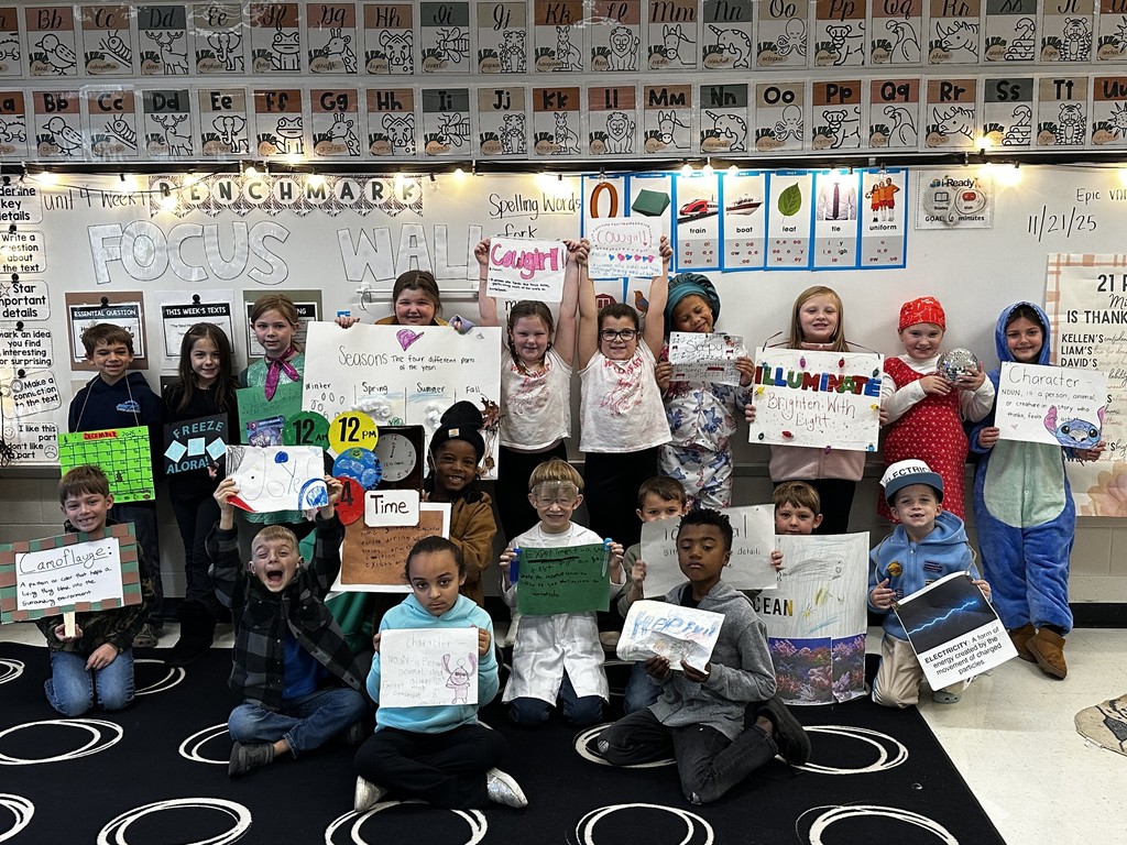Class picture for the vocabulary parade.