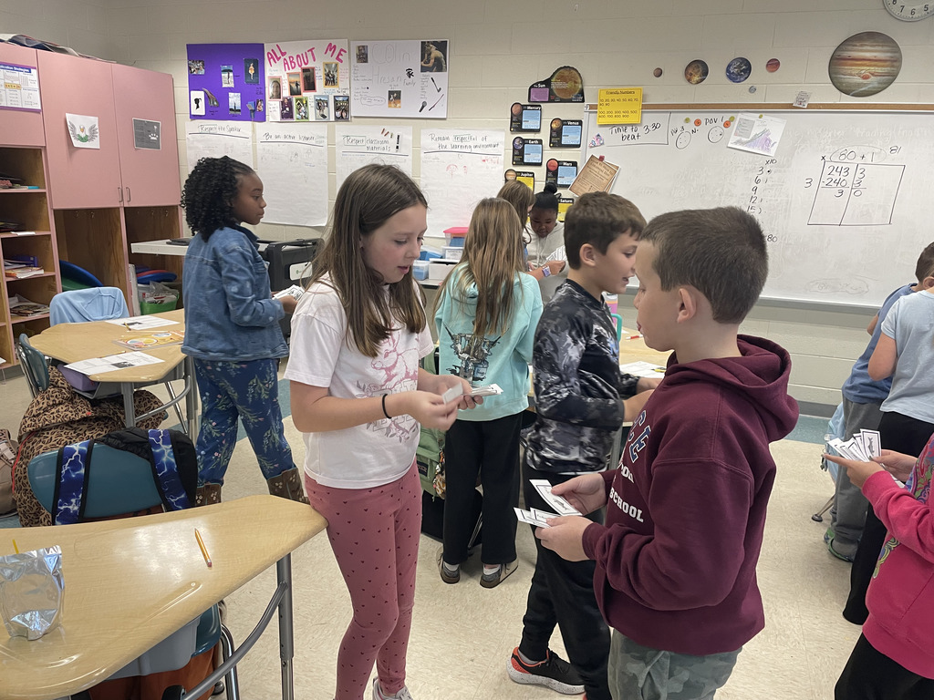 Students learning about bartering from Colonial Virginia